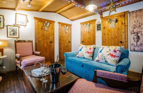Higher Walton Ski Chalet | The Beauty Shed - Private hot tub