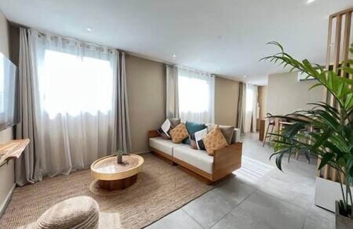 Basse-Terre Apartment | The beige setting: sea view!
