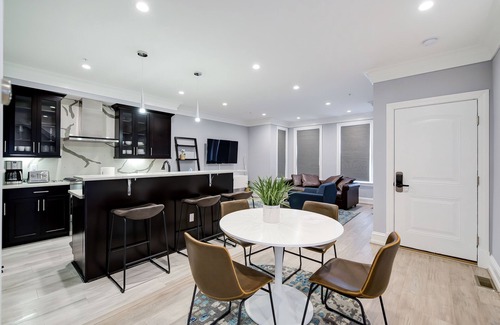 Stanton Park House | The Bell, Capitol Hill. 3BR 3Bath located minutes to the U.S capitol.