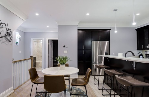 Stanton Park House | The Bell, Capitol Hill. 3BR 3Bath located minutes to the U.S capitol.
