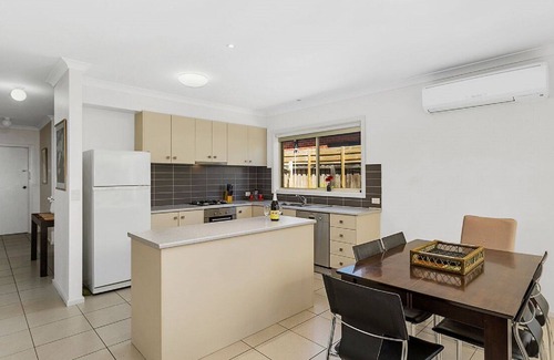 Belmont House | The Belmont Villa - Geelong
