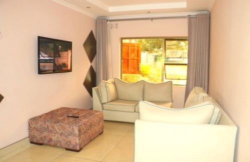 Harare Bed & Breakfast | The Berkshire