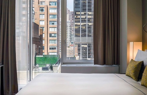 Midtown East Hotel | The Bernic Hotel New York City, Tapestry Collection by Hilton