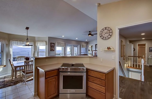 Tallassee House | The BEST views in TN! 200 miles of mountains and valley views East to West!