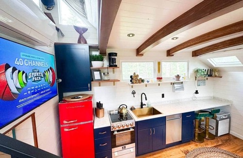 Whitefish Cabin | The Beverly Boat at Montana Treehouse Retreat