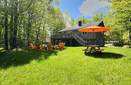 Killington House | The Big Lebearski- AC, Grill, Fire Pit, Hot tub!