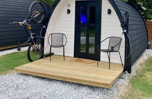 Bentonville Cabin | The Bike Inn #15, Kings River Cabin
