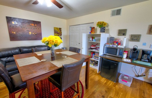 Holbrook House | The Bird's Nest on Route 66 Great location right off the I-40