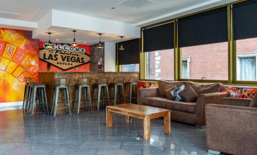 Liverpool City Centre Apartment | The Bling Hotel by UStay Aparthotels