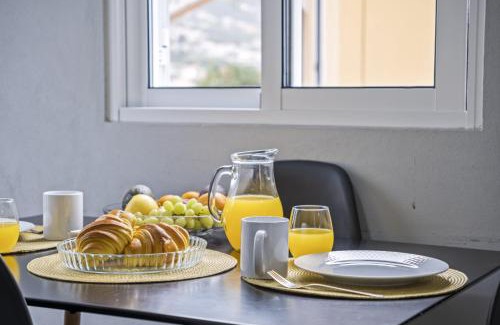 Santo Antonio House | The Blue House