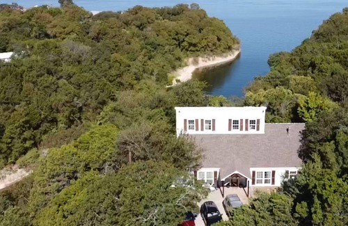 Lake Whitney House | The Blue Magnolia Lodge: Luxury Retreat on Lake Whitney with Hot Tub, Fire Pit, and Private Cove!