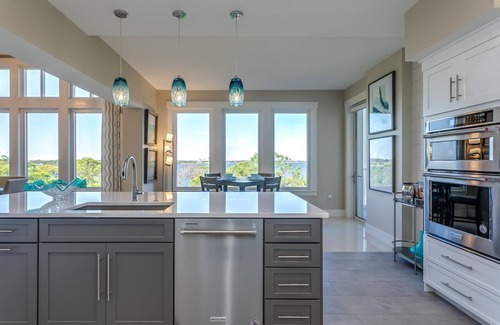 Baytowne Wharf Resort | The Blue Pearl