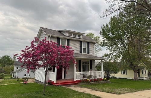 Fulton House | The Bly House