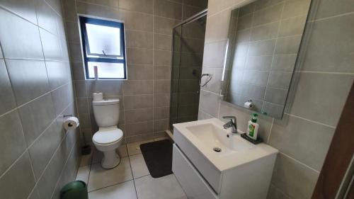 Tshwane Apartment | The Blyde Crystal Lagoon One Bedroom Apartment