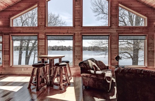 Sand Creek House | The Boathouse Cabin @ McCann Lake