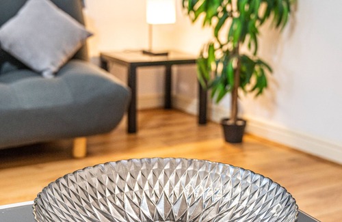 Leeds City Center Apartment | The Bookbinders Residence Leeds City Centre