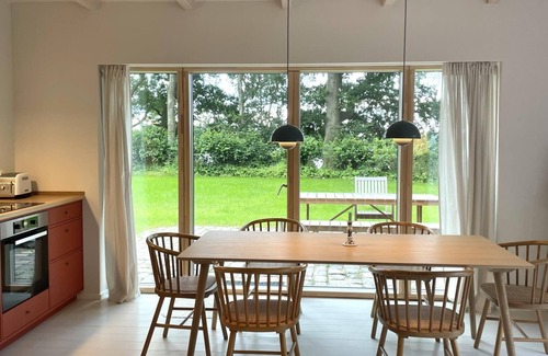 Ulsnis House | The "Bootshaus" is located in quiet Ulsnis with a lot of nature around the house, just behind the coach house at the ferry house, plus its own garden of approx. 1000m², which is currently still in the growth phase, pure nature