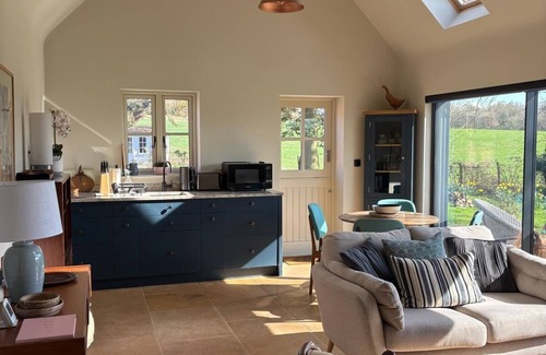 Callow Hill Cottage | The Bower, Warwickshire, a stylish inviting 2 bedroom cottage set within 5 acres