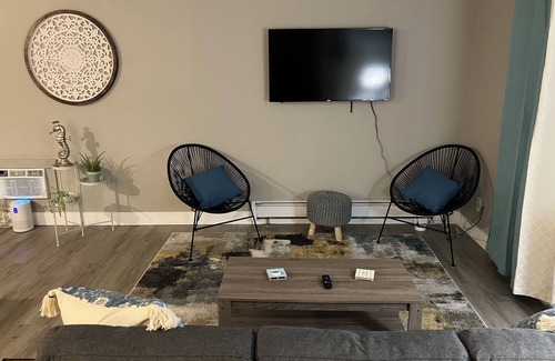 Fairport Harbor Apartment | The Breakwall Suite!