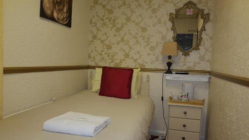 Blackpool Town Center Bed & Breakfast | The Brema Hotel