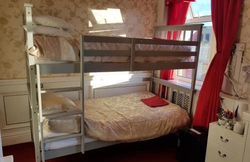 Blackpool Town Center Bed & Breakfast | The Brema Hotel