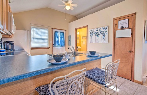 Perryville House | 'The Brewer Guesthouse' Tiny Home w/Patio & Yard!