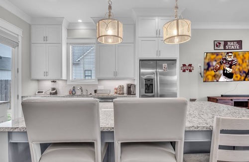 Starkville House | The Brookside Stay by OneHometown Getaways