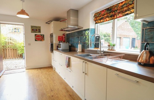 Norwich Cottage | THE BULL PEN, pet friendly, with open fire in Rackheath
