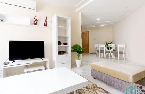 Les Berges Du Lac II Apartment | The Business Flat central fully equipped garage