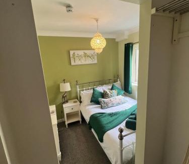 Porthcawl Bed & Breakfast | The Butterfly Guest House