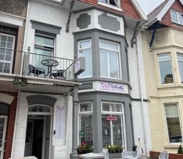 Porthcawl Bed & Breakfast | The Butterfly Guest House