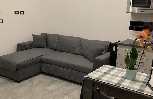 Prenestino-Centocelle Apartment | THE BUTTERFLY.