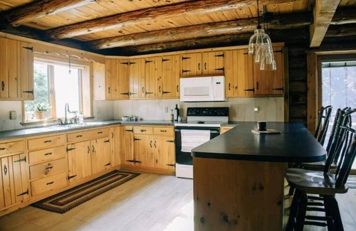 Narvon Cabin | The Cabin at Sleepy Hollow Farm
