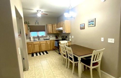 Fairbanks Apartment | The Cabin in the Woods 4 森林小屋 4