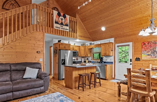 Blairsville Cabin | The Cabin Kingdom | Hot tub | Fire Pit
