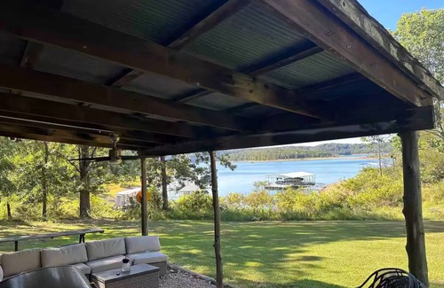 Rogers Cabin | The Cabin-Lake Front Oasis