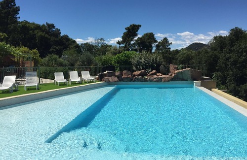 Saint-Raphael House | The calm of the forest, just minutes from the sea