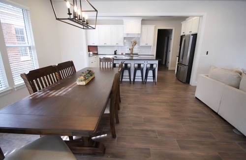 Norman House | The Campus Cottage on Elm is the ideal University of Oklahoma gameday residence