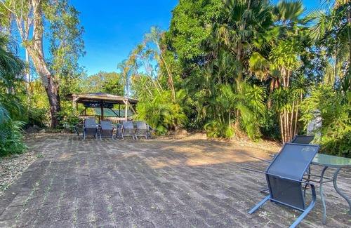 Arcadia Apartment | The Captain's Manor on Cook 8 - Compact, affordable and just minutes to Alma Bay