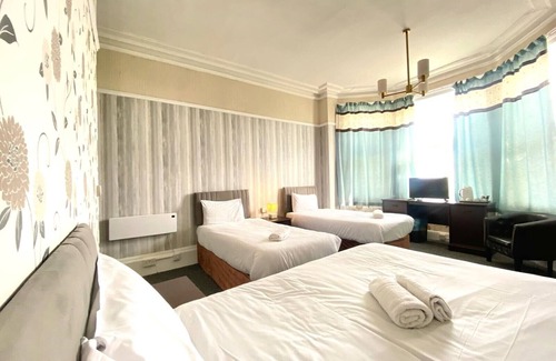 Folkestone Hotel | The Carlton Hotel
