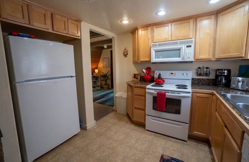 Chiloquin Ski Chalet | The Chalet at Agency Lake