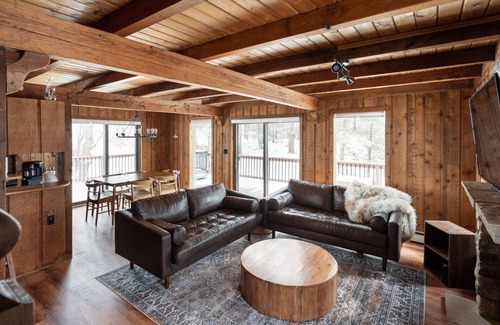 Bellaire Ski Chalet | The Chalet Getaway*Hot Tub*Shanty Creek Resort*Summit Golf Course
