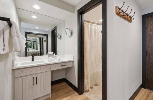 Beaver Creek Hotel | The Charter at Beaver Creek D315