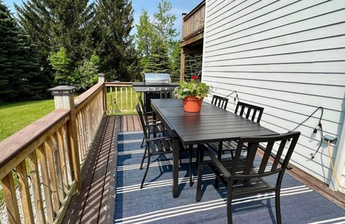 Cedar House | The Cherry Hill House
