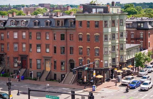 South End Apartment | The Chester: Vintage Elegance, Modern Comfort