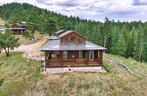 Allenspark Cabin | The Cheyenne Cabin 3 at Pathways Ranch!