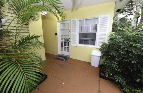 Poinsettia Heights Apartment | The Chic Studio❣ Excellent Location | Near Fort Lauderdale Beach