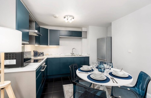 Chorlton-cum-Hardy Apartment | The Chorlton- With Large Outdoor Terrace