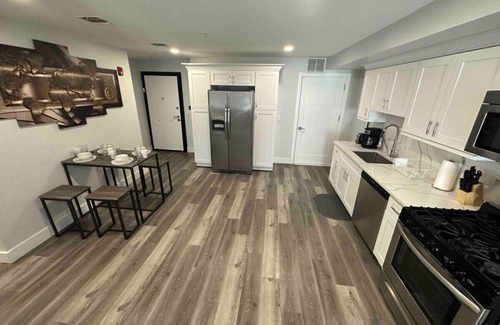 Paterson Apartment | The Classic Suite: 2BR close to NYC