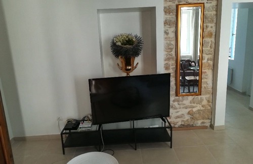 Charolles Apartment | "The Clos des Cygnes" Appt. 4pers.